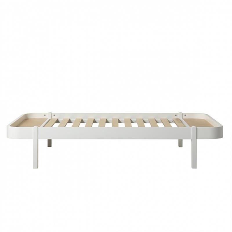 Oliver Furniture - Drewniane łóżko WOODLounger (120x200cm), white